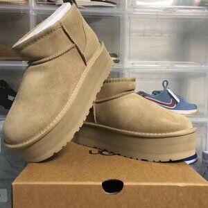 UGG women's Ultra Mini Platform